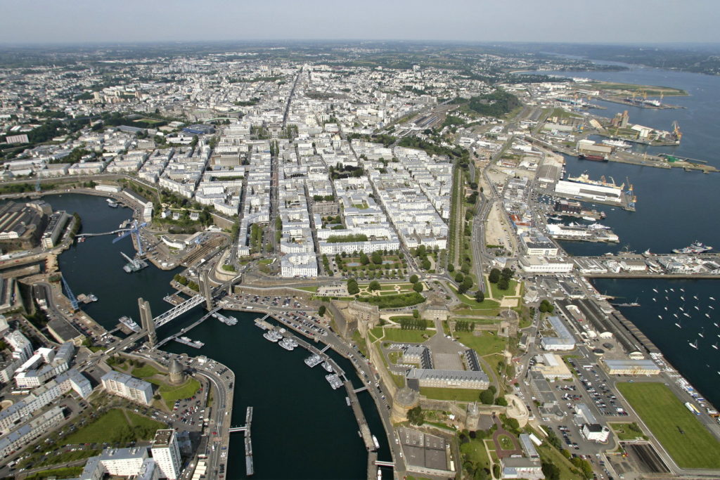 France, Finistère (29), Brest, overview, la Penfeld river (aerial view) - Photo © Benoit Stichelbaut